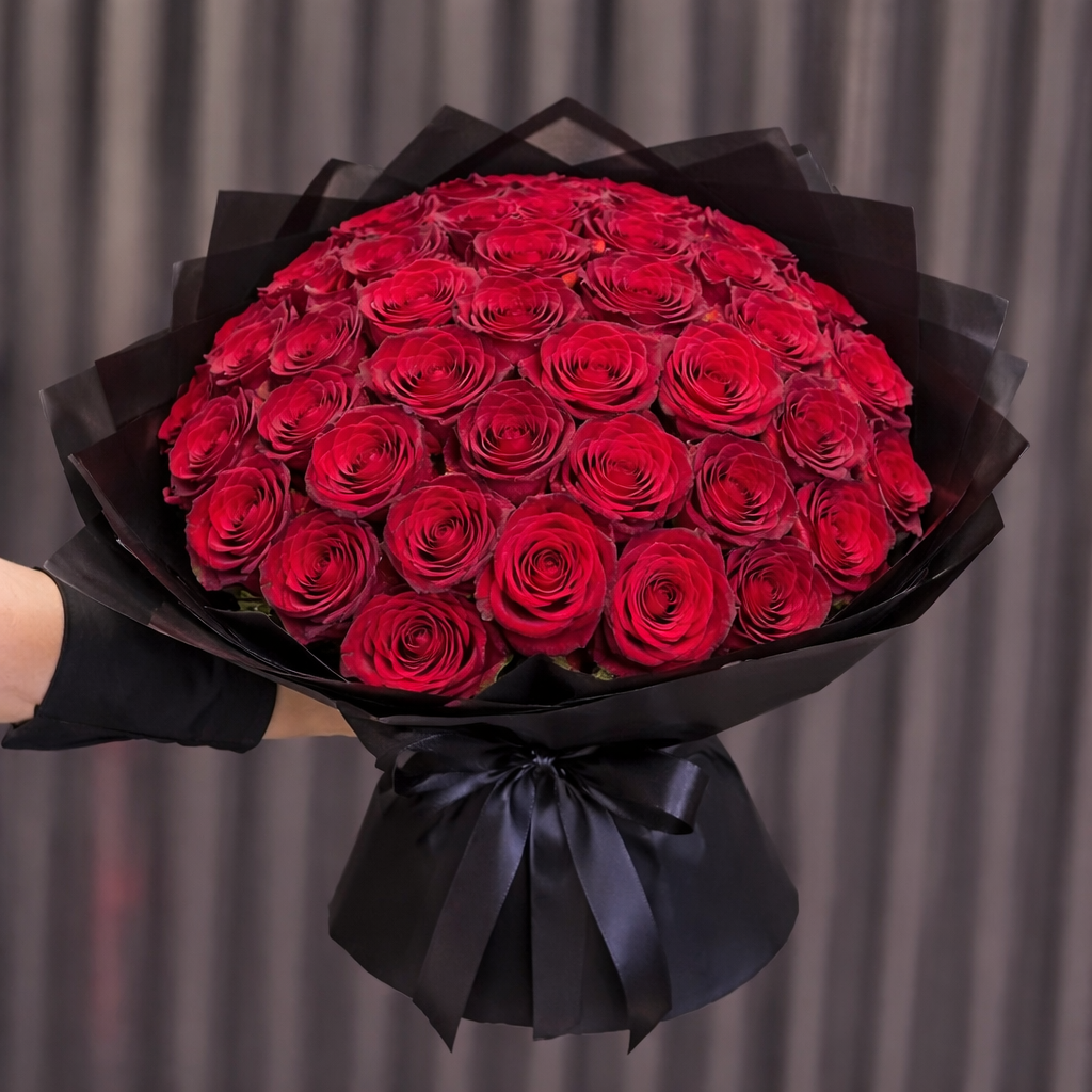 باقة ورود قرمزية ملكية – 50 وردة حمراء
