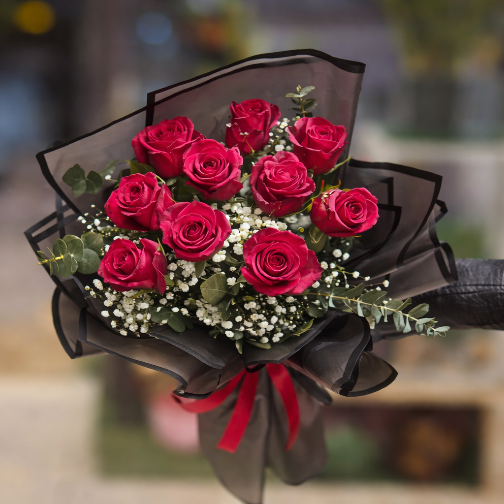 باقة فاخرة من الورود الحمراء