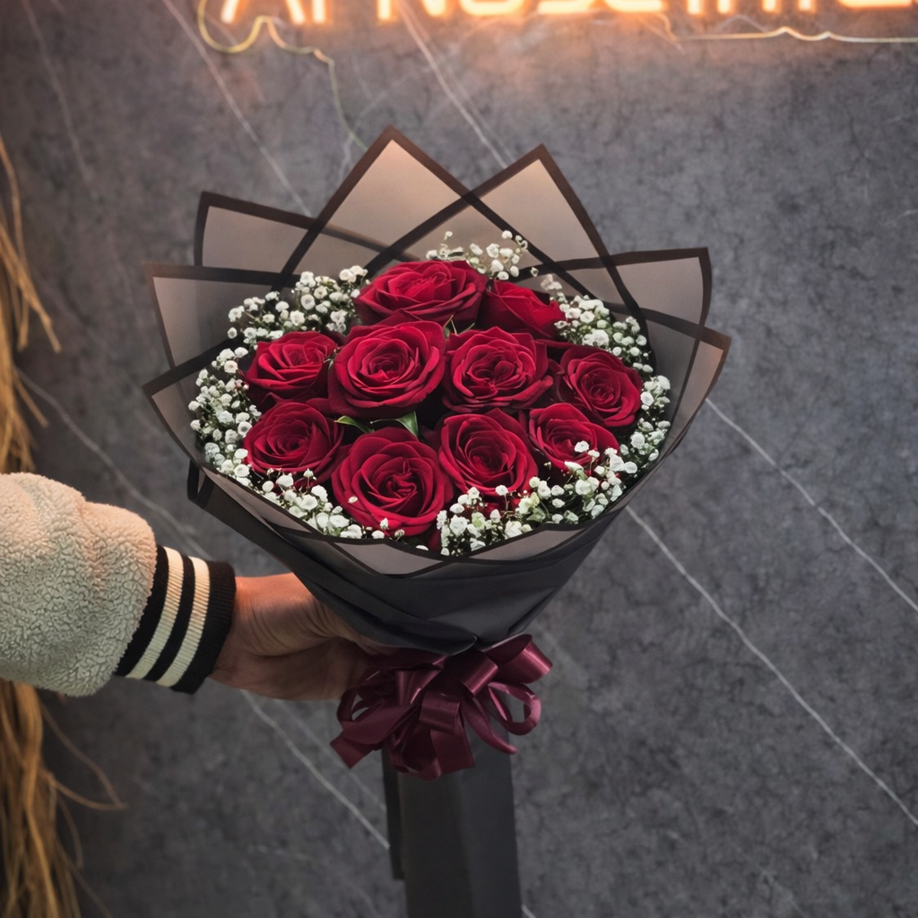 Classic Red Rose Bouquet – 10 Roses