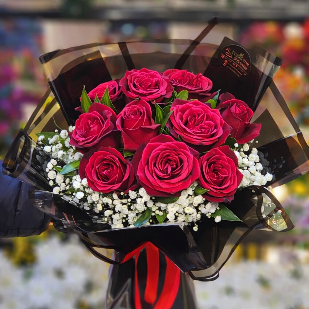 Classic Red Rose Elegance Bouquet – 10 Roses