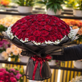 Classic Red Rose Luxury Bouquet – 100 Roses