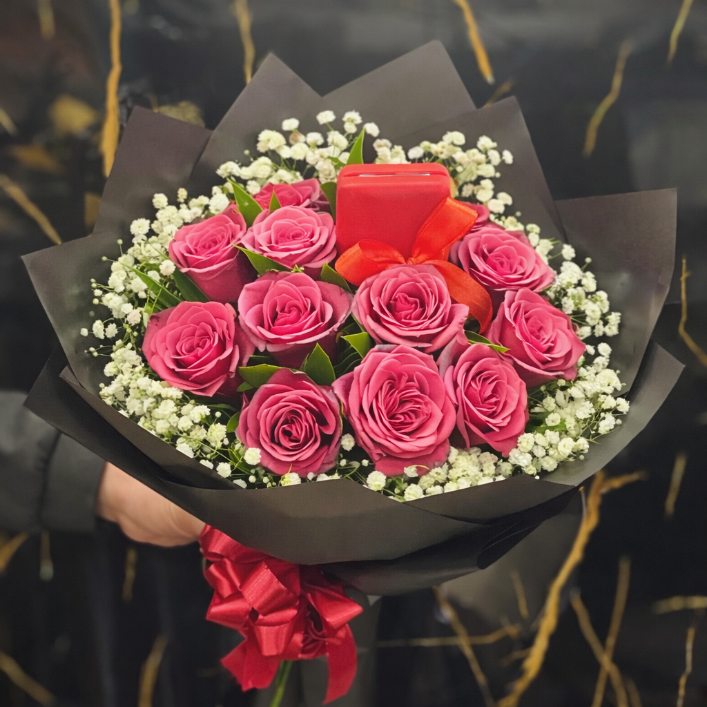 باقة ورود وردية ساحرة – 10 ورود